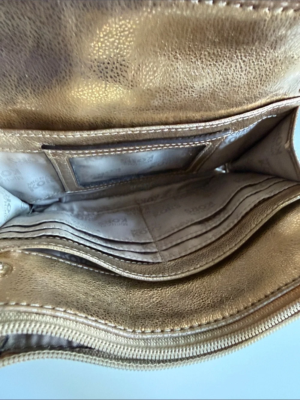 Michael Kors compact michael